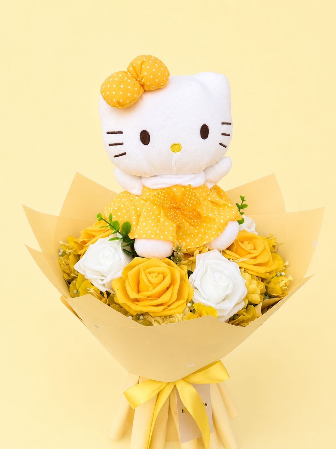 Ramo Kitty Rosas Eternal